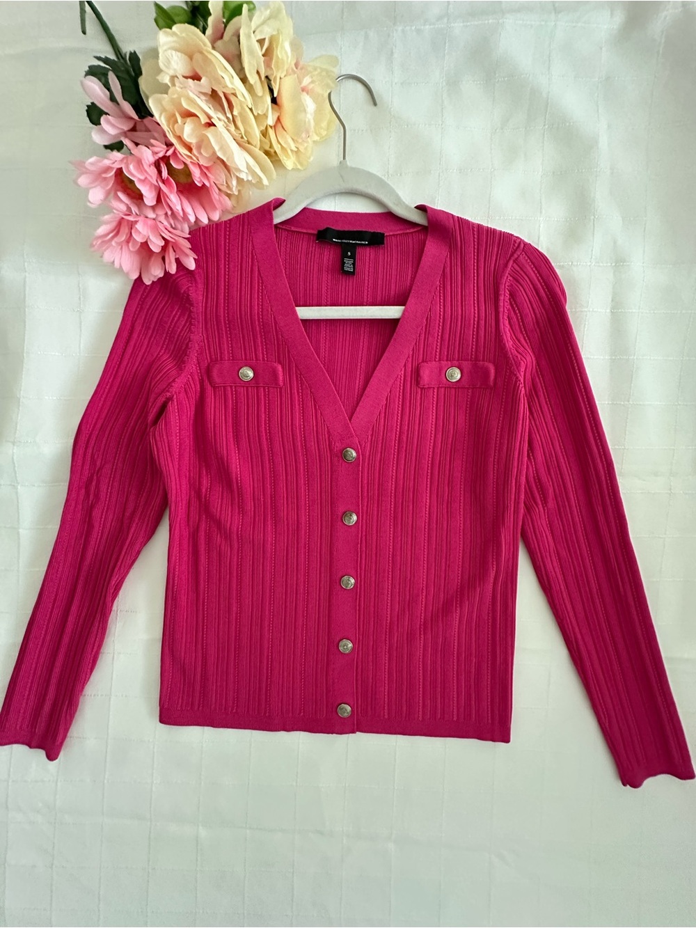 White House Black Market Brand New Hot Pink Ribbed V-Neck Button Cardigan